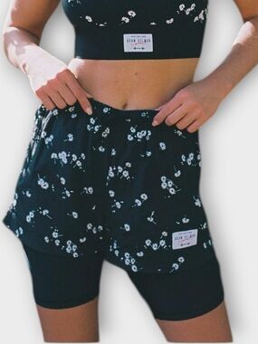 Adam Selman Sport Combo Gym Short in Black Mini Daisy Women’s Size M
